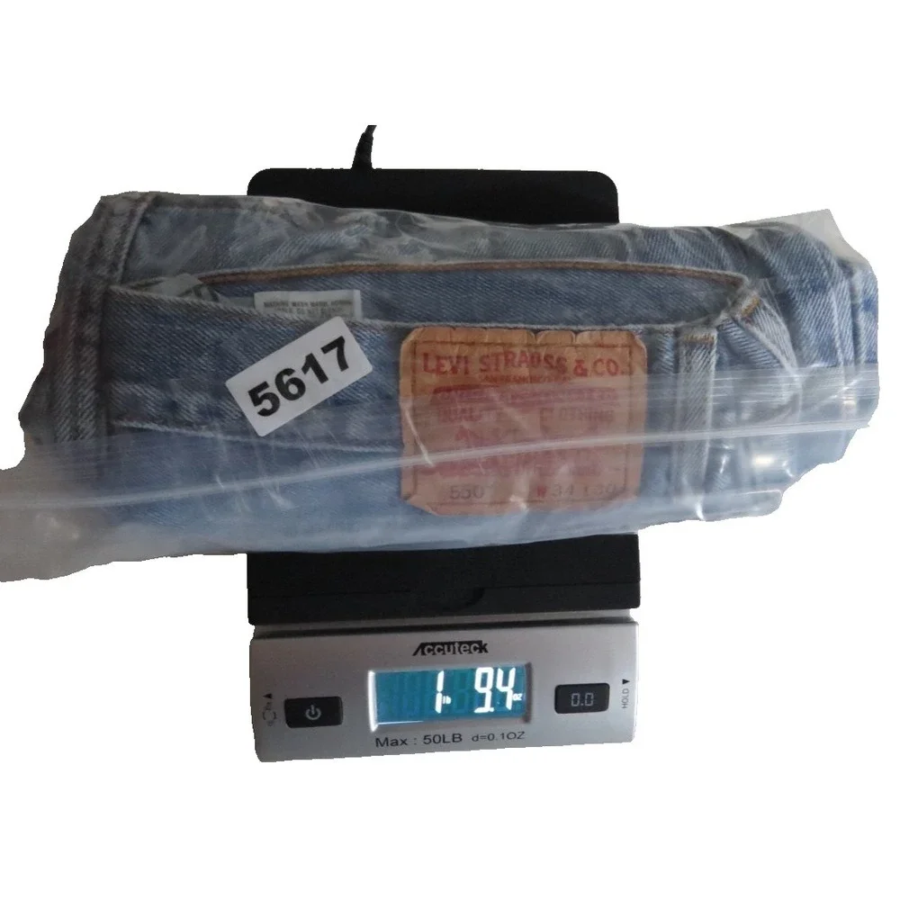 Vtg Levis 550 Relaxed Fit Tapered Leg Jeans Mens‎ 34x30 Light Wash Denim 90s EUC